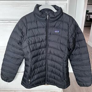 Patagonia puff jacket